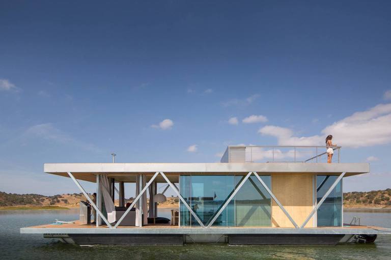 Floatwing-by-Friday-3