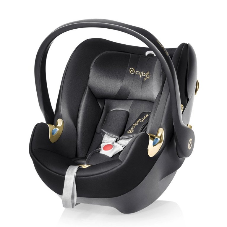 CYBEX_Jeremy-Scott_dezeen_936_1