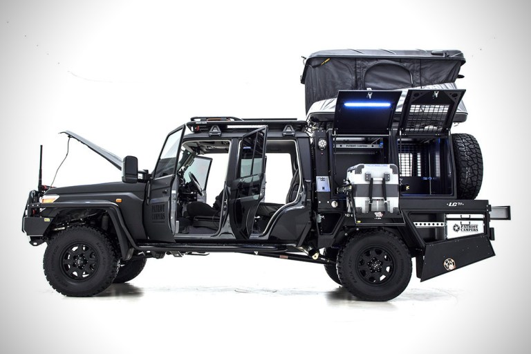 LC-79-Super-Tourer-Land-Cruiser-00