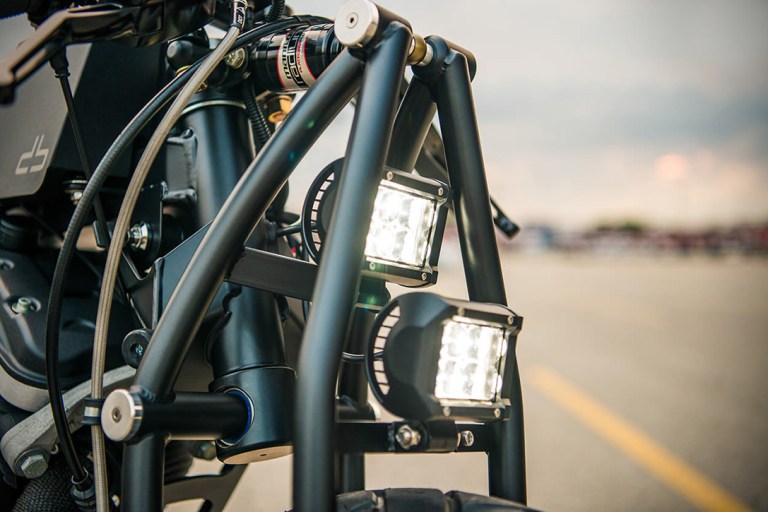 Buell-Blast-Project-2-By-DesmoBIBU-Custom-Cycles-05